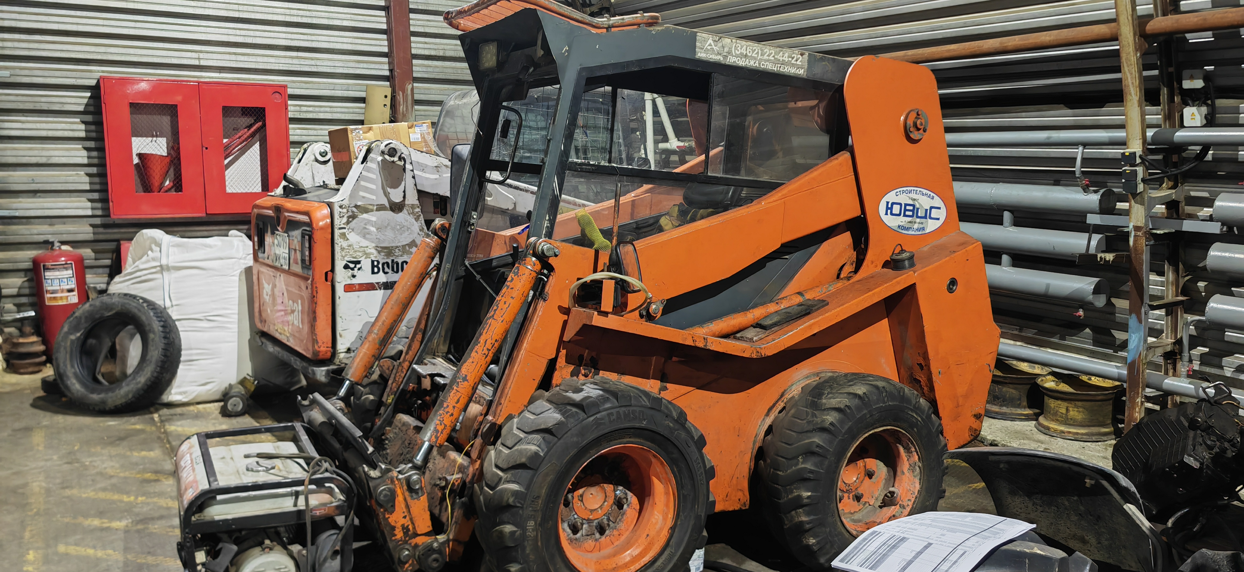 Мини-погрузчик Locust / Way Industry L903, 2012 (4)