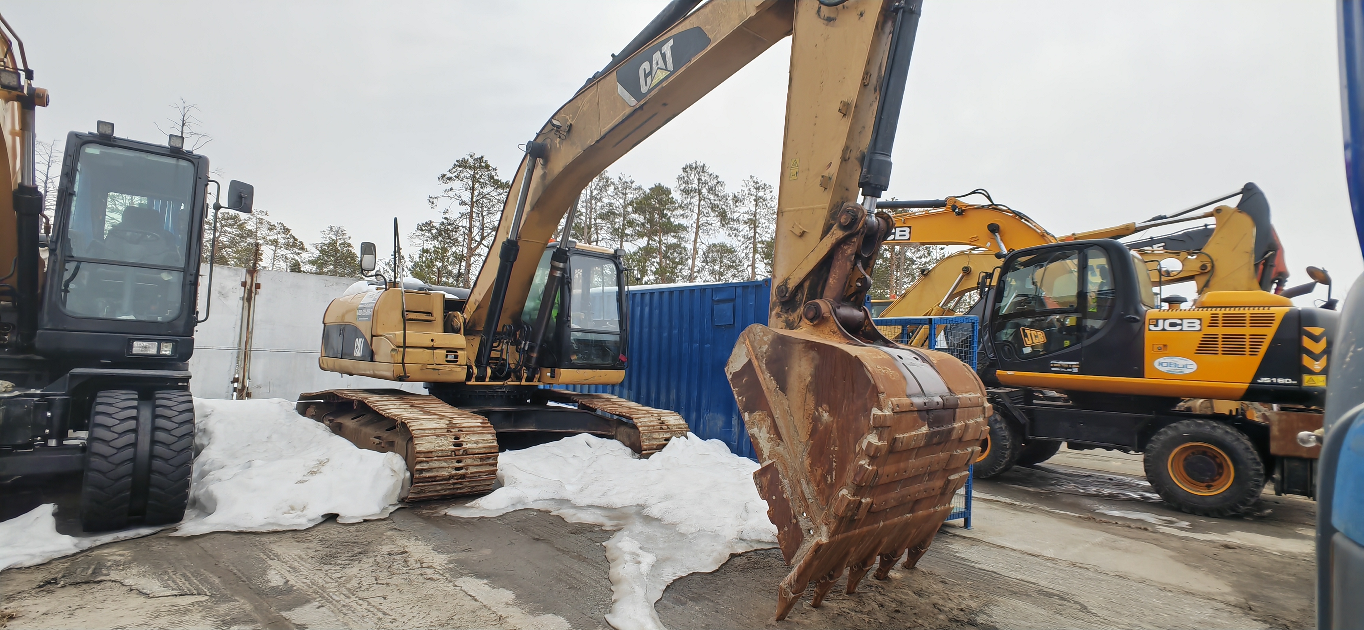 Гусеничный экскаватор CAT 324D L, 2013 (6)