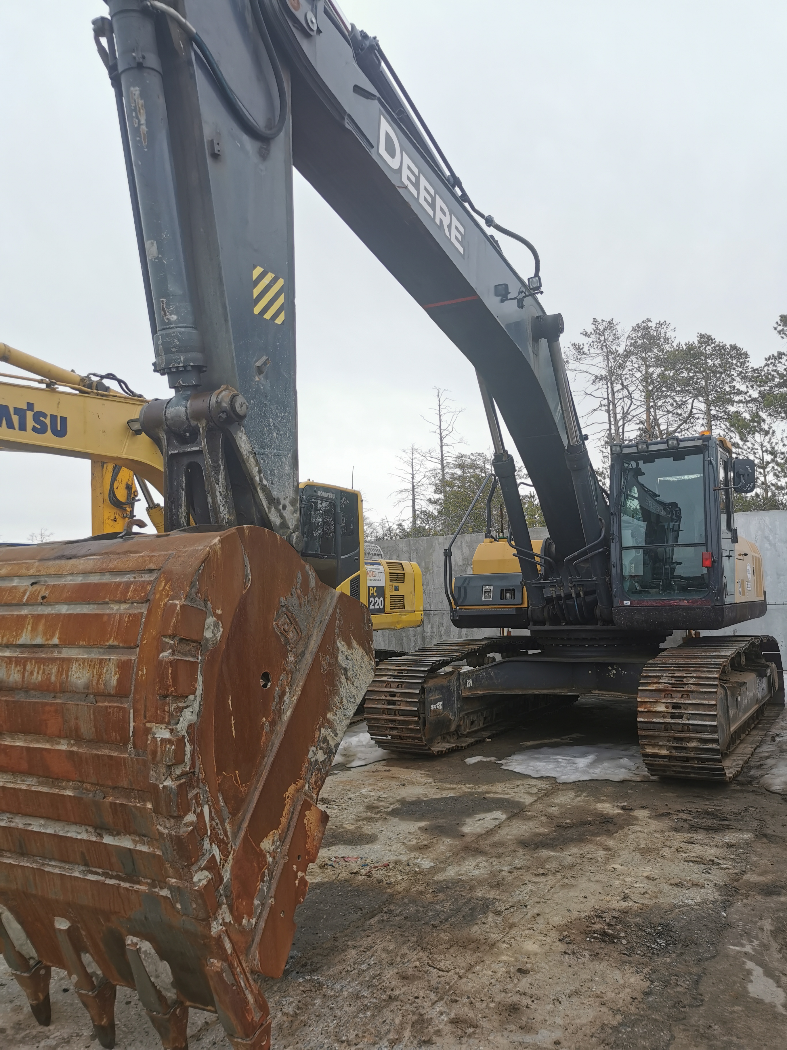 Гусеничный экскаватор John Deere E330 LC, 2018 (3)
